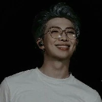 Kim NamJoon(ba Taehyung)