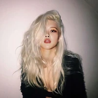 PARK CHAEYOUNG ( ROSÉ )