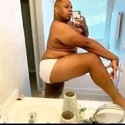 Con biên tập viên vô dụng