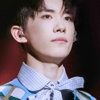Dịch Dương Thiên Tỉ