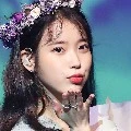 IU ( cô giáo )