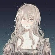 Phương Anh (em gái nuôi của Duy)