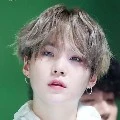 Min Yooing ( suga)