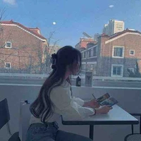 Min HeeJi(민희지)