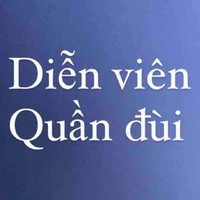 Diễn viên quần đùi