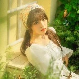 Viên ( chị gái Như )