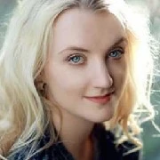 Emma Lambert ( mẹ nuôi của Ala)