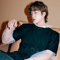 Kim SeokJin(mama cô)