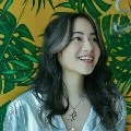 lyly( em nuôi Khánh)