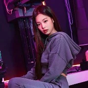 Kim Jennie_chén