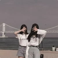 Tác giả - kiêm đạo diễn nhạt toẹt