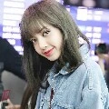 Kim Lisa(chị tae)