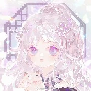 Lan ( ngồi cùng bàn )