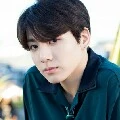 Jungkook(bạn thân Lisa)