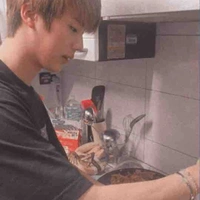 Seokjin{anh họ Jimin}