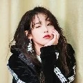IU(Chị 2 Lisa)