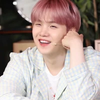 Min Yoongi - Suga