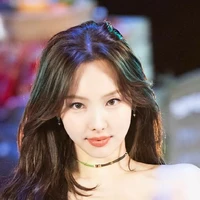 Im Nayeon