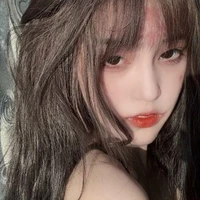 Hằng - mẹ nuôi nu9