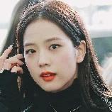 Jisoo(bạn thân lisa)