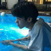 Hạc Hiên___anh trai cô