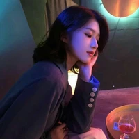 Tử Ánh Chân (Sư Tử)