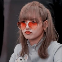Jeon Lisa ( mama Y )