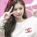 Kim Jennie [bạn thân Chaeyoung]