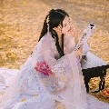 Tác giả cute hột me🤣