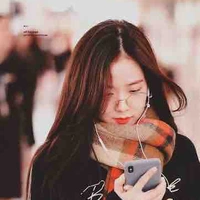 Jisoo (Sú)