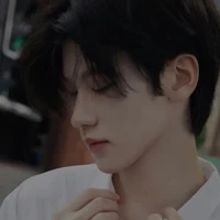 Hàn Dạ Tùng: Kai