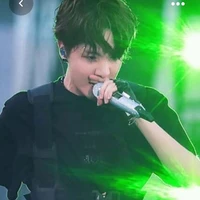 Baba của Su và là ba nuôi Taevà Jin