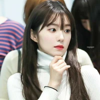 Lãnh Mặc Y ( Krystal )