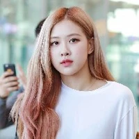 Phác Thái Anh - Rosé - Park Chaeyoung-Cô