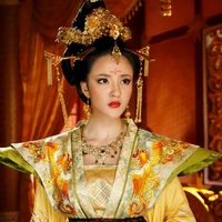 Vương Ngọc Nhi/ Hậu Phi