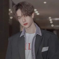 Vương nhất bác