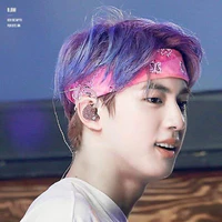 Kim Seok Jin buôn muối nhất zũ trụ 🐿