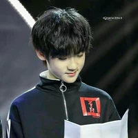 Tuấn Hào ( em trai cậu)