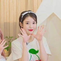 IU
