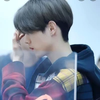 Vương Trung(cha Nhật Hạo)