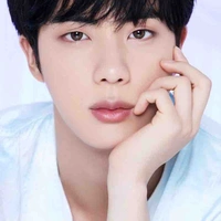 Jin ( mẹ taehyung )