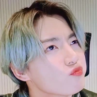 Cô- Jeon JungKook