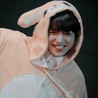 Kookie cơ bắp 