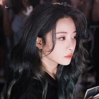 Nghiễm Nguyệt Khả Ly【 Nữ chính 】