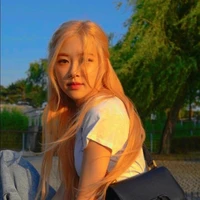 rosé -mẹ của Taehuyng