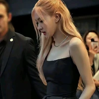 Rosé(em)