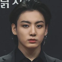 Jeon Jungkook( Hội trưởng Kookie)