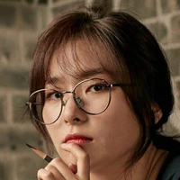 Kang Seulgi ( Kang Gấu)