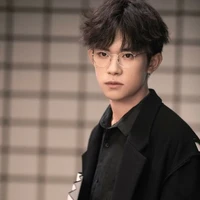 Dịch Dương Thiên Tỉ