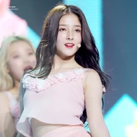 Lee Nancy ( phản diện) Ả